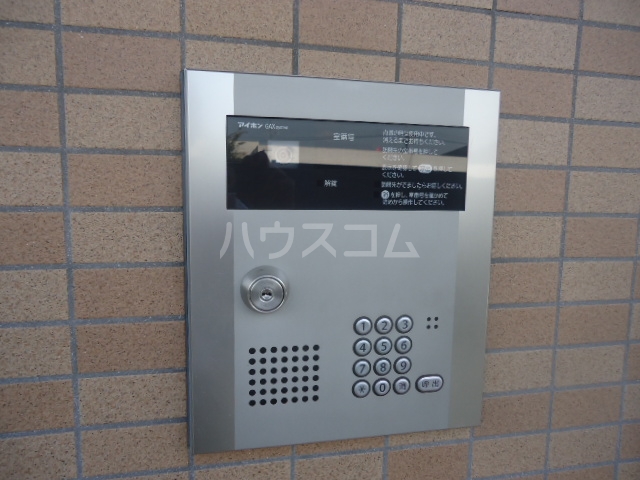 17/23 エントランス