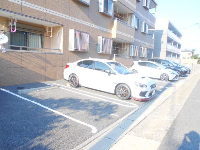 24/30 駐車場
