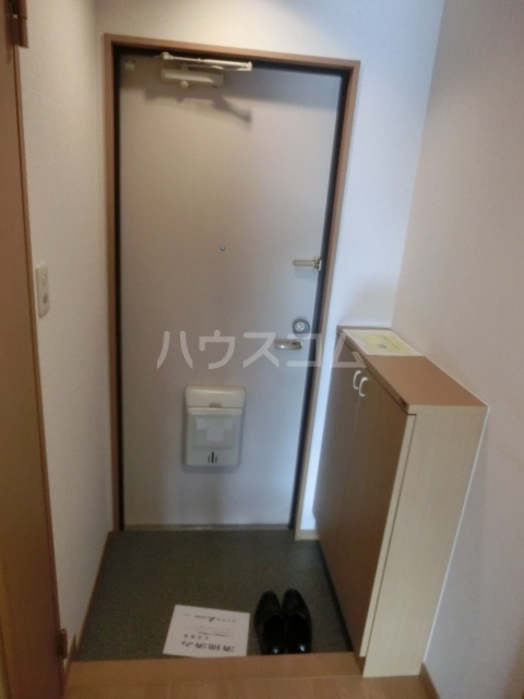 14/30 玄関