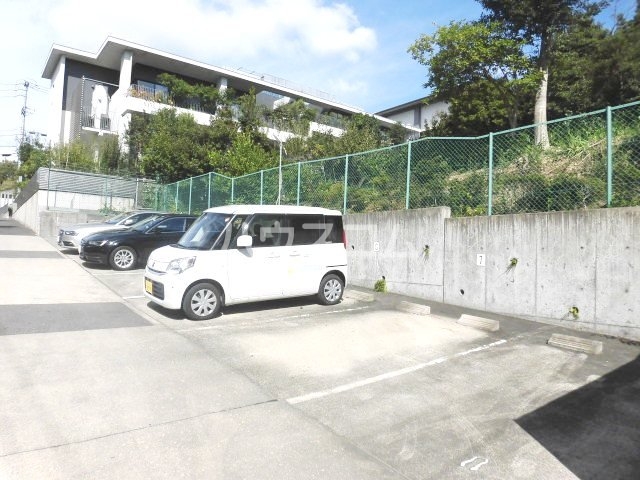 26/30 駐車場
