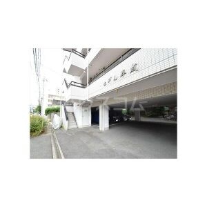 17/23 エントランス