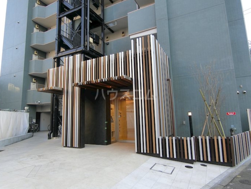 15/24 エントランス