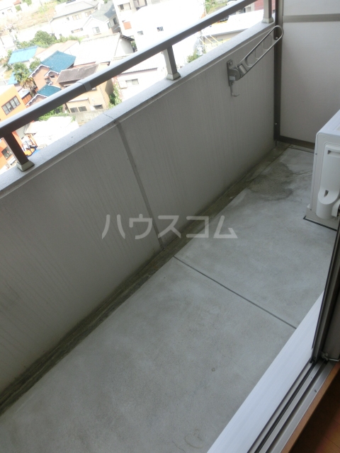 19/27 バルコニー