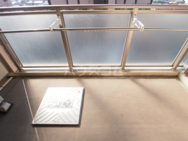 16/27 バルコニー