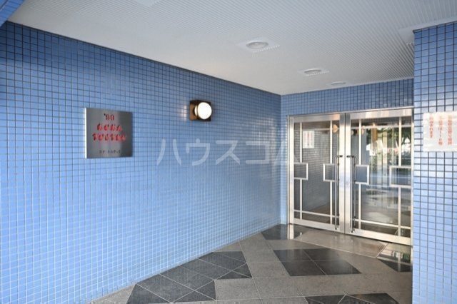 14/19 エントランス