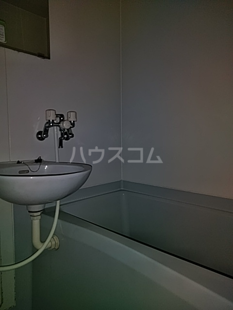 16/30 浴室