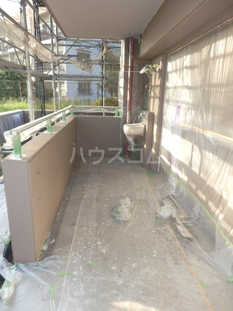 16/23 バルコニー