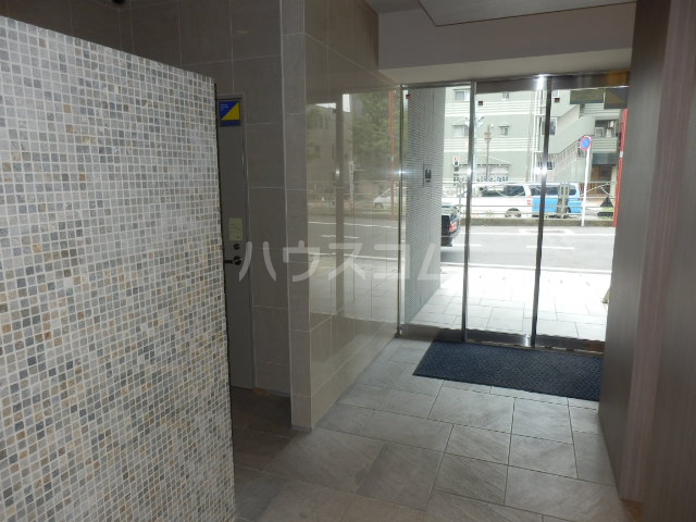 20/28 エントランス