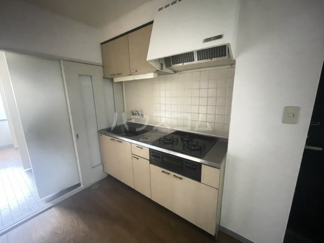 14/28 キッチン
