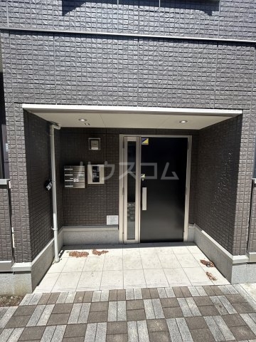 29/30 エントランス