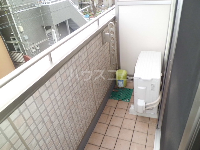 13/20 バルコニー