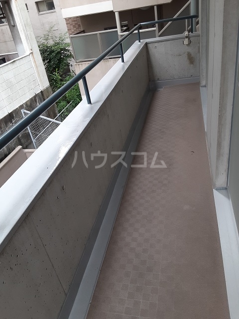 21/30 バルコニー