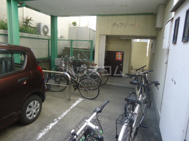 16/24 エントランス