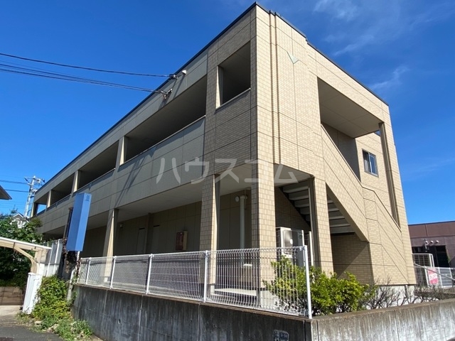 2/3 エントランス