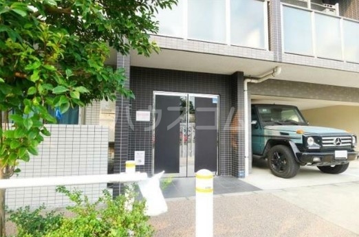 14/17 エントランス