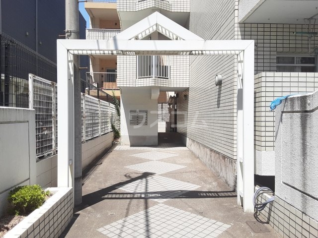 3/5 エントランス
