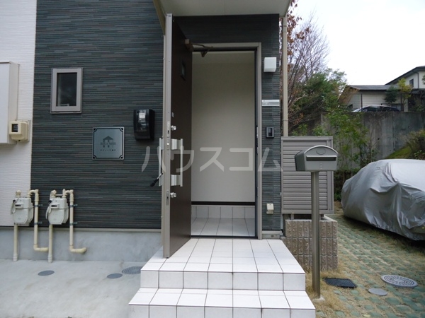 17/25 エントランス