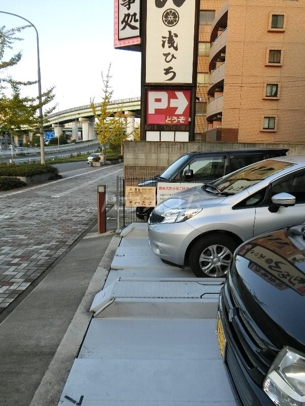 18/26 駐車場