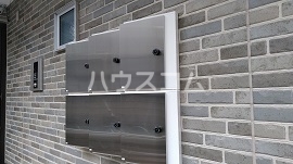 23/30 エントランス