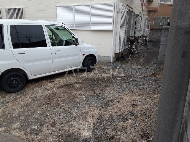 26/30 駐車場