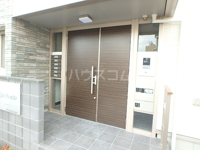 22/30 エントランス