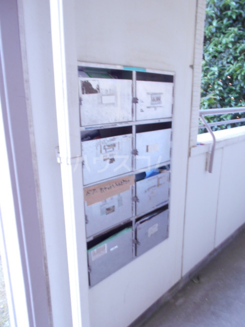 15/23 エントランス