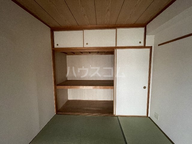 寝室