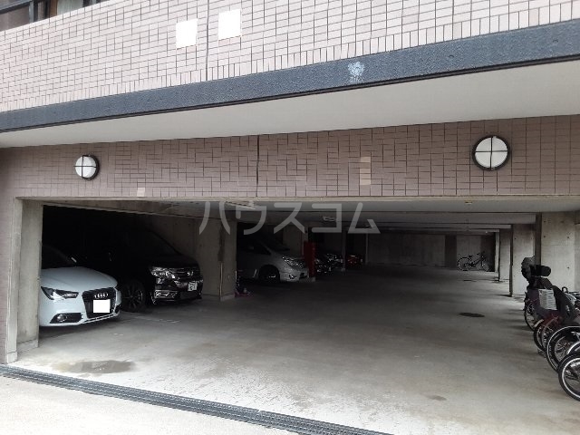 19/26 駐車場