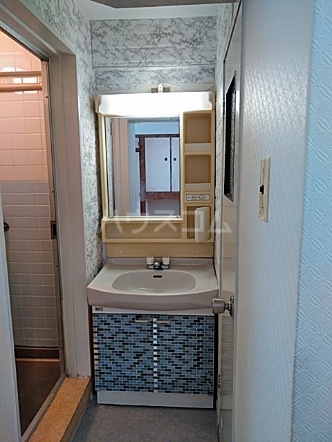 14/30 洗面