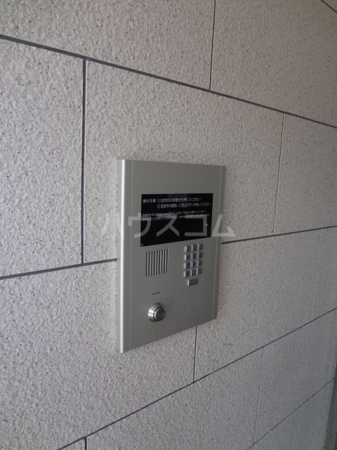14/20 エントランス