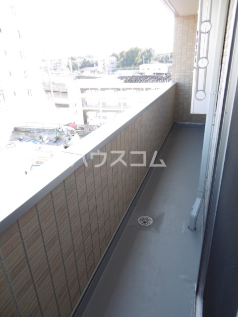 20/30 バルコニー