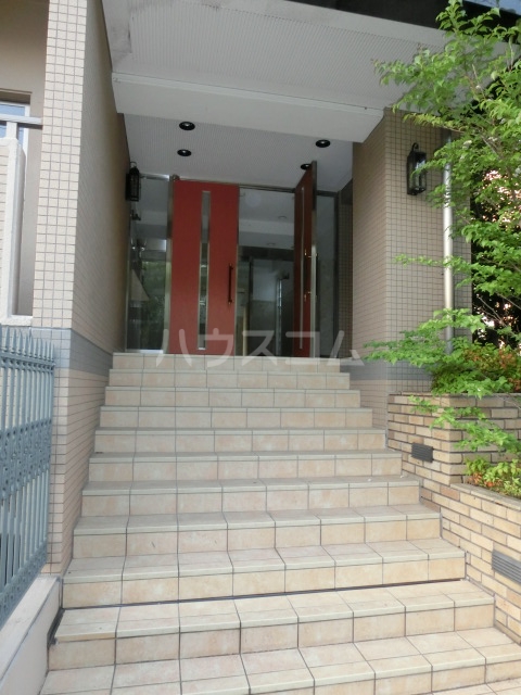 2/11 エントランス