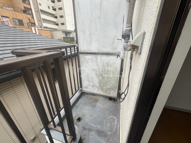 21/30 バルコニー