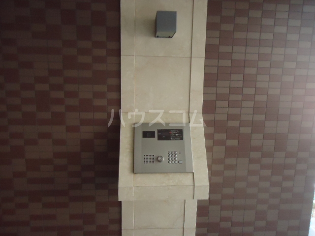 21/29 エントランス