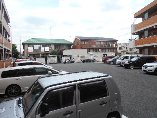 13/21 駐車場