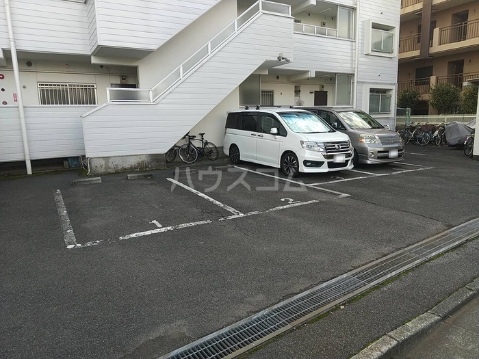 17/26 駐車場