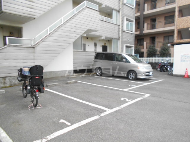 3/4 駐車場