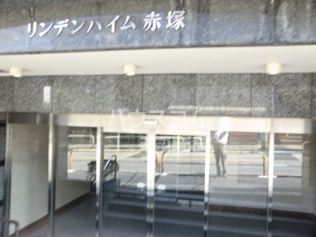 18/26 エントランス