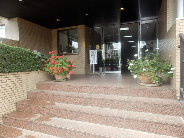 22/30 エントランス