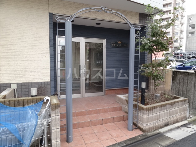 22/30 エントランス