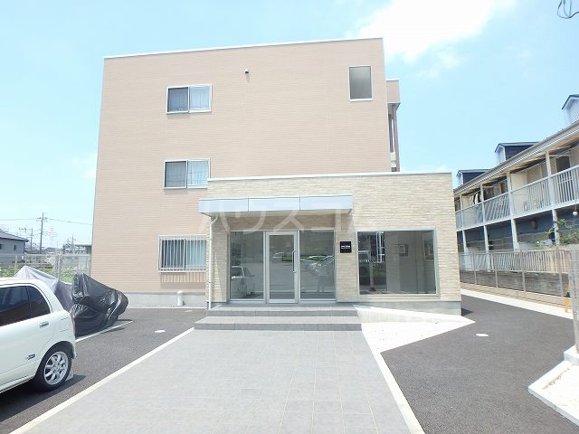 19/26 エントランス