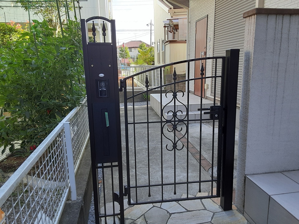2/4 エントランス