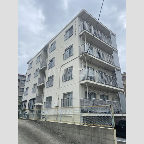 14/22 駐車場