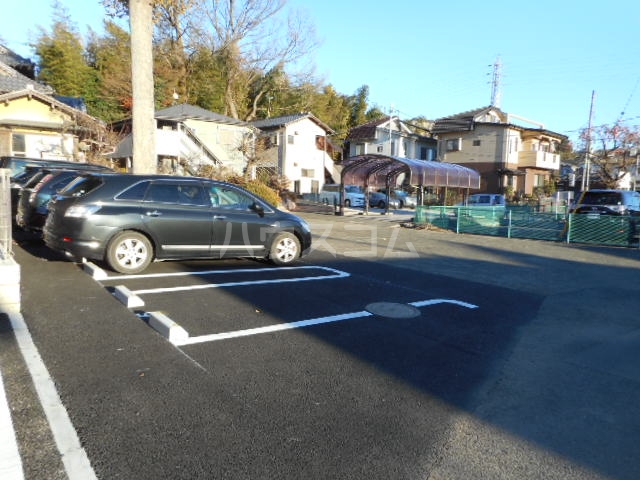 21/24 駐車場
