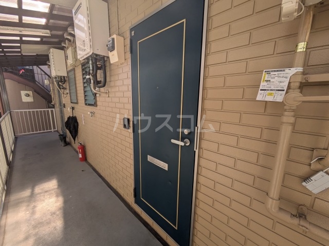 4/5 エントランス