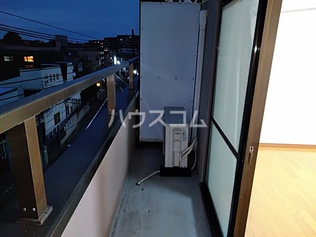 23/30 バルコニー