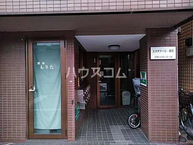 28/30 エントランス