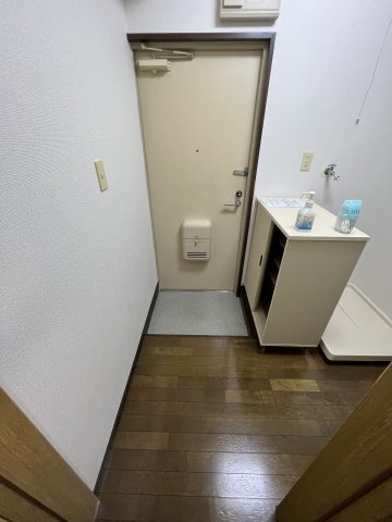 13/30 玄関