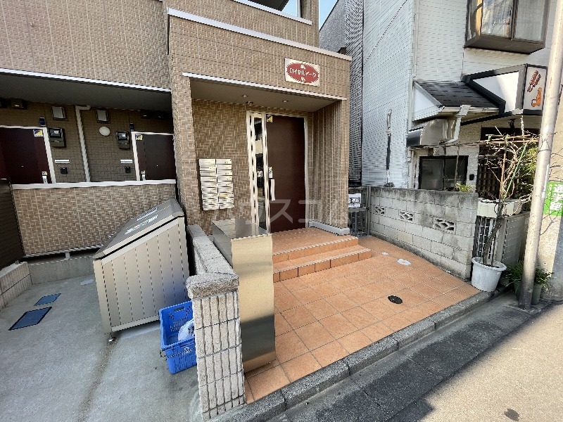 21/24 エントランス