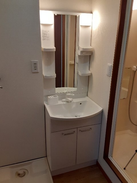 15/28 洗面